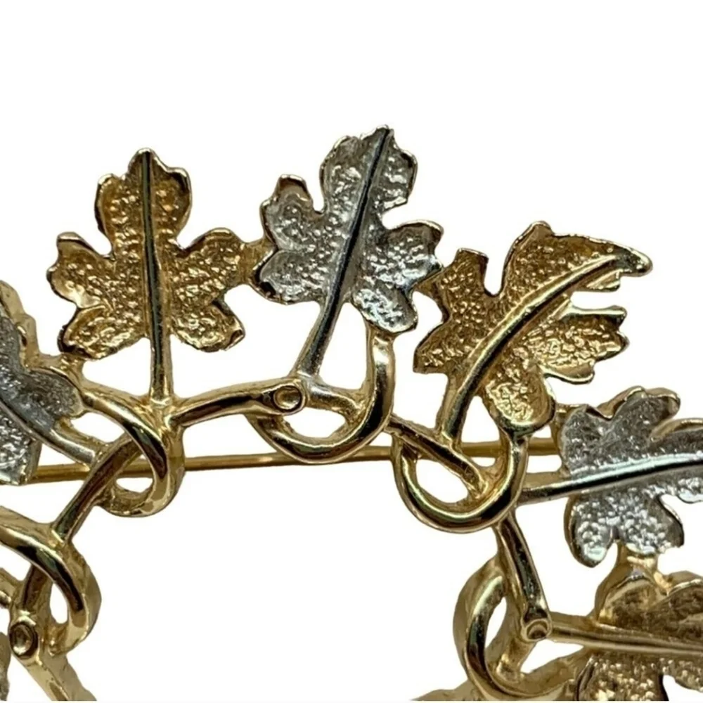 Maple Leaf Wreath Silver Gold Tone Brooch Pin Vintage Signed Sarah Coventry